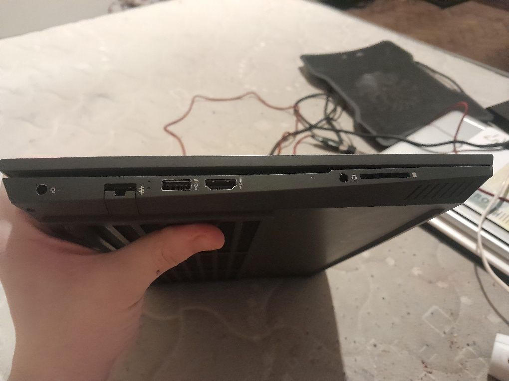 HP Omen 15 (RTX 2060) Portatil Gaming