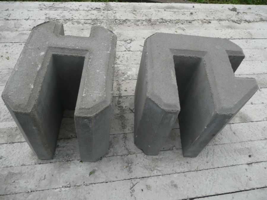 Podmurówka pełna dł 300cm betonowa 20x300x5cm ogrodzeniowa