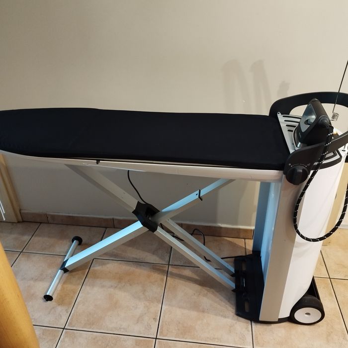 Profesjonalna stacja do prasowania Miele B 2312