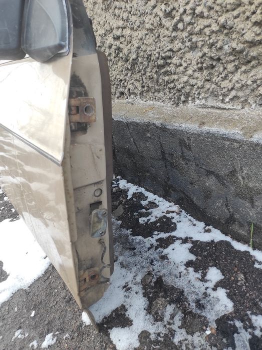 Продам двері в норм.стані