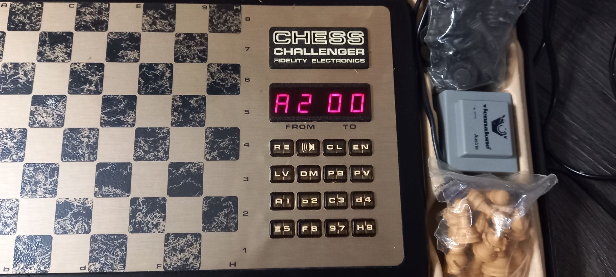 Elektroniczne szachy CHESS vintage