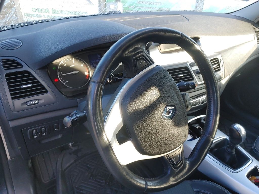 Laguna III 2.0 dci 2008r