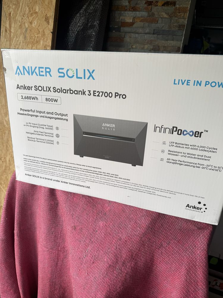 Anker SOLIX Solarbank 3 E2700 Pro