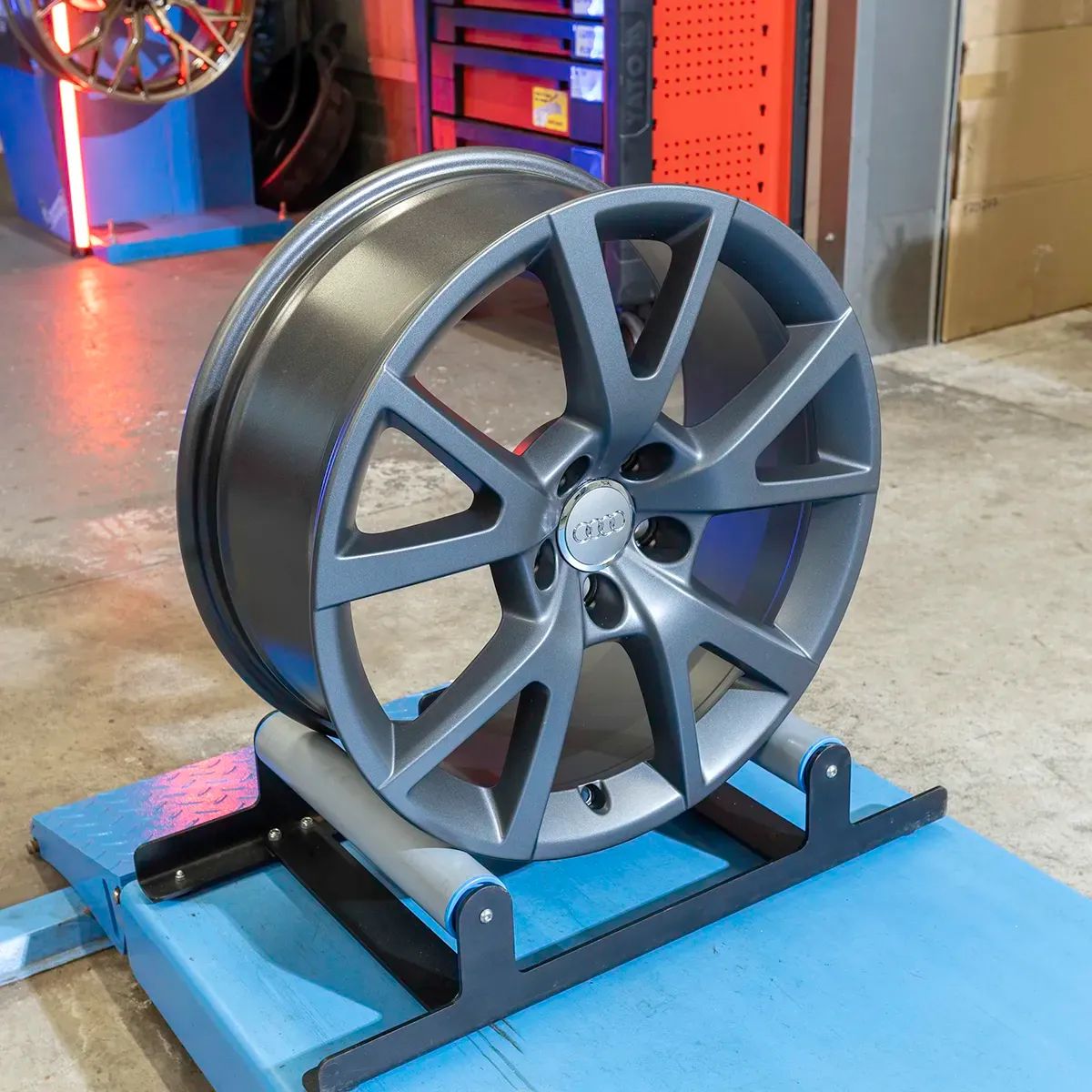 NOWE Oryginalne Felgi Audi 18 A3 A4 A6 A7 A8 Q3 Q5