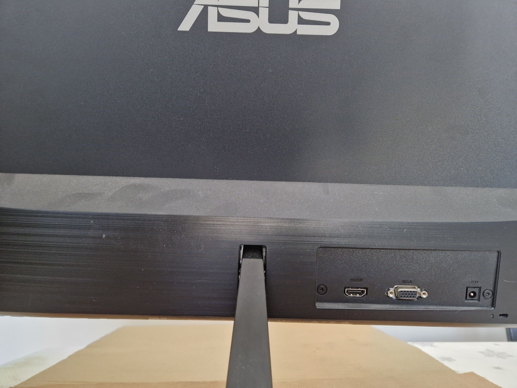 Monitor LCD ASUS 22 hdmi