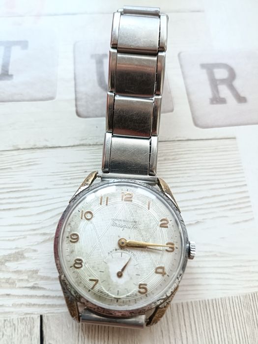 Vendo Relógio de corda Manual