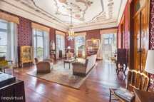 Palacete do sec. XIX, lote com 20.000 m2 em zona de expansão urbana