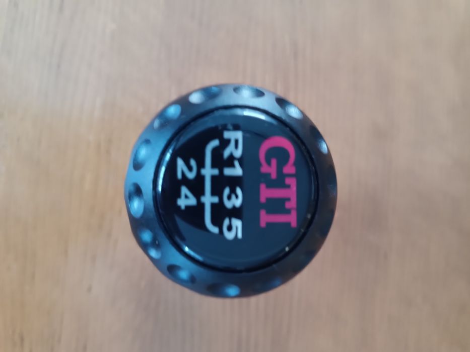 Gałka zmiany biegów GTI 5b