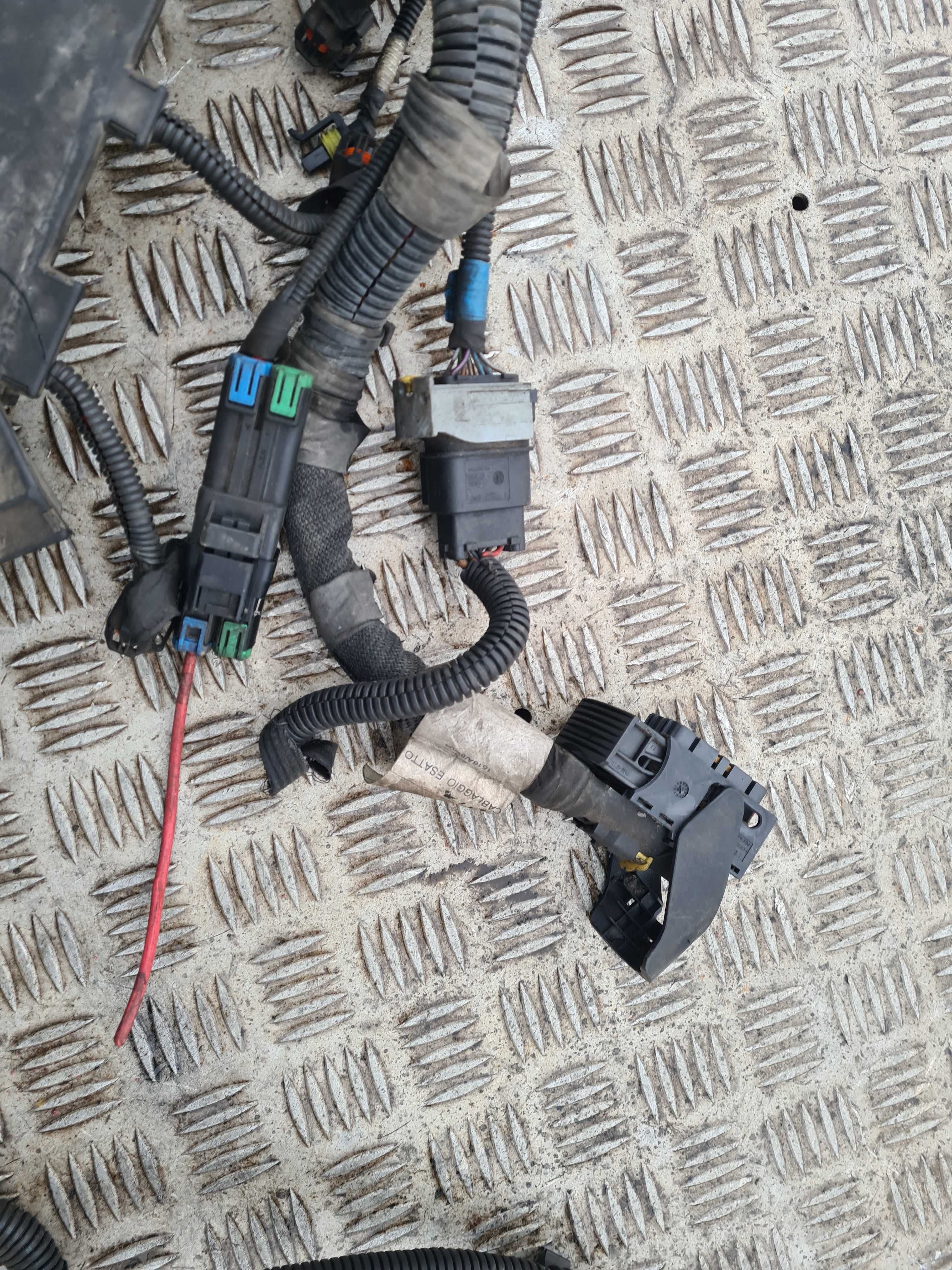 wiązka instalacja silnika 2.3 hpi Iveco Daily IV manual 5 biegów