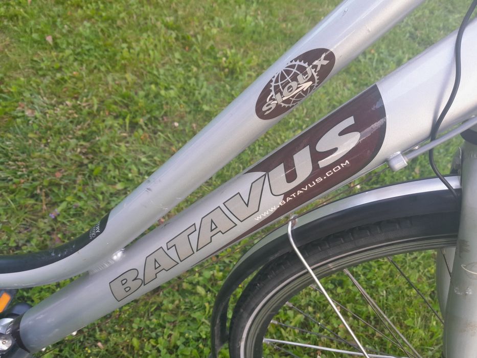 Aluminiowy Rower trekingowy 28cali niska rama Shimano Deore