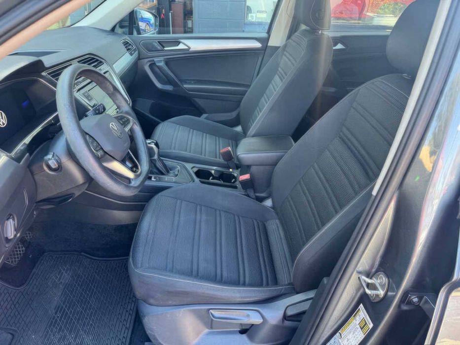 Volkswagen Tiguan S      2022