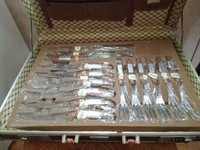 Набор ножей и инструментов для кухни