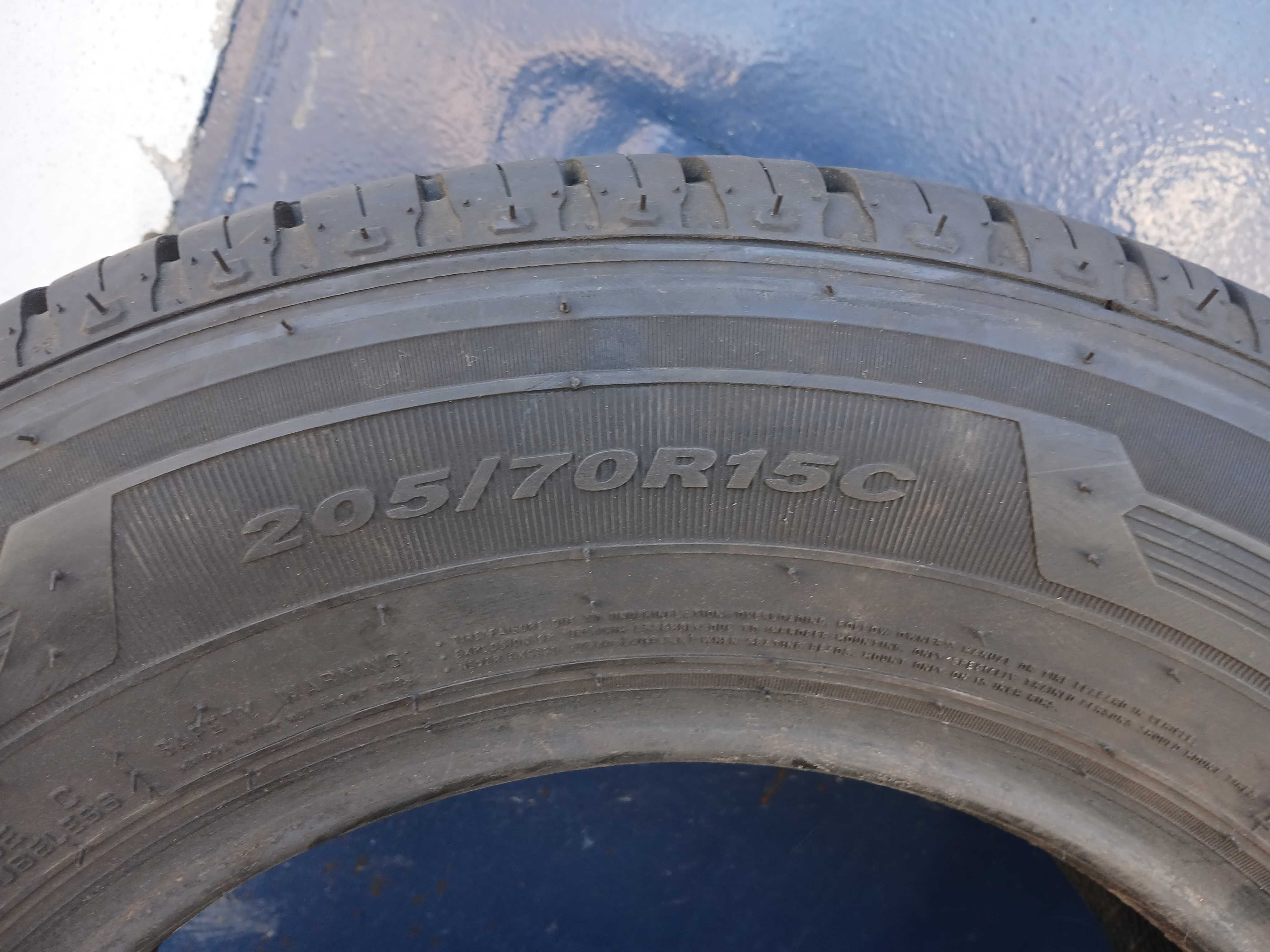 NEXEN roadian ct8 205/70/15C