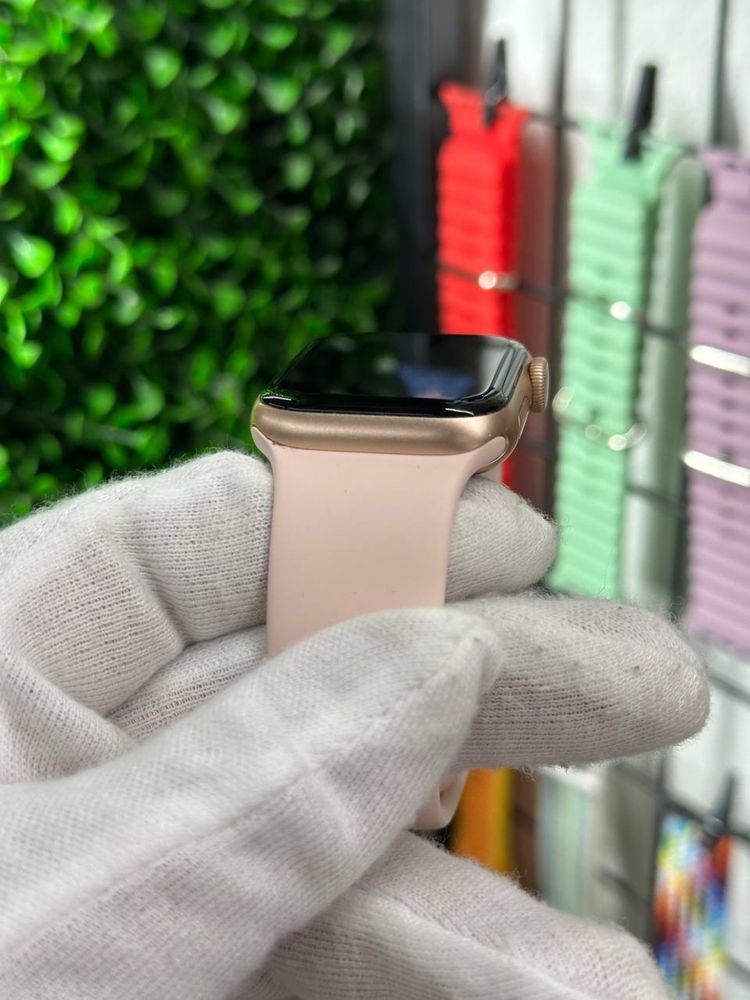 Apple Watch 6 40mm Gold Магазин, Гарантія, Вибір