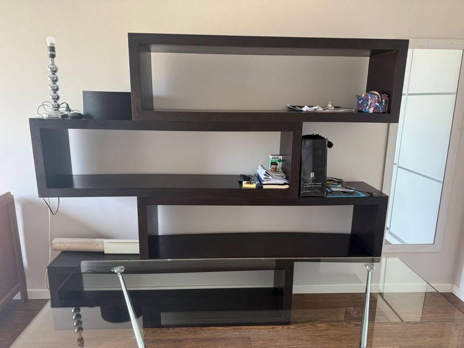 Móvel em Madeira Maciça