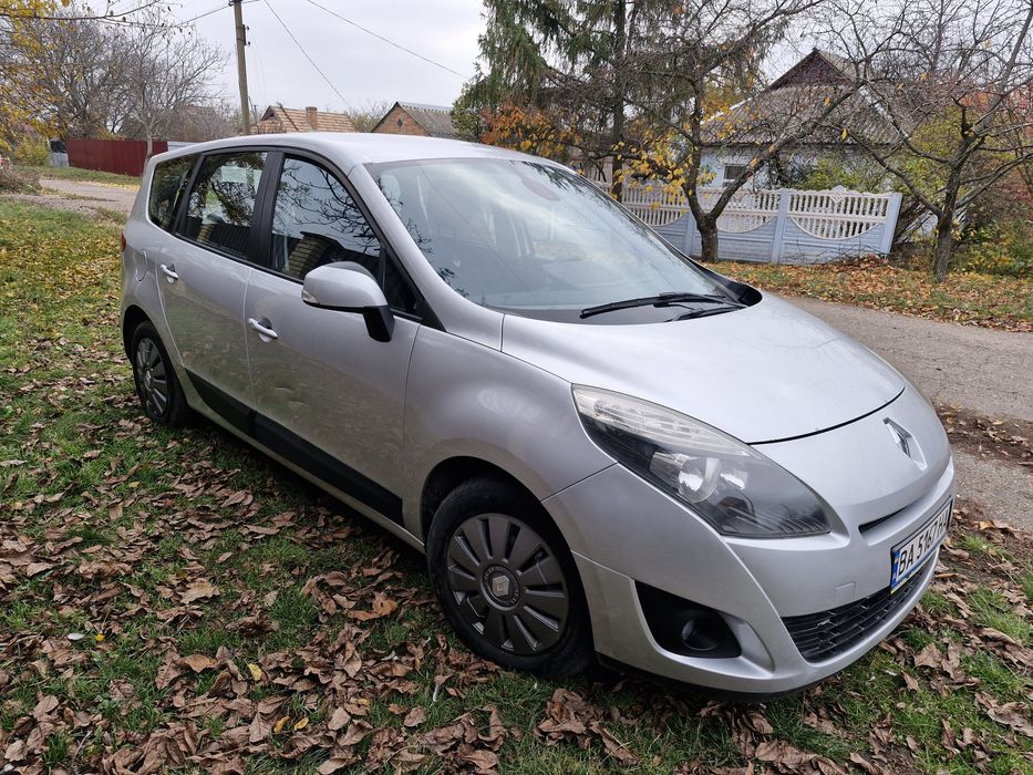 Продом Renalt Scenic 7місць!