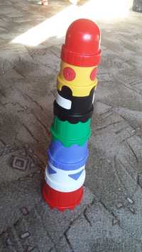 Wieża dla dzieci kubki