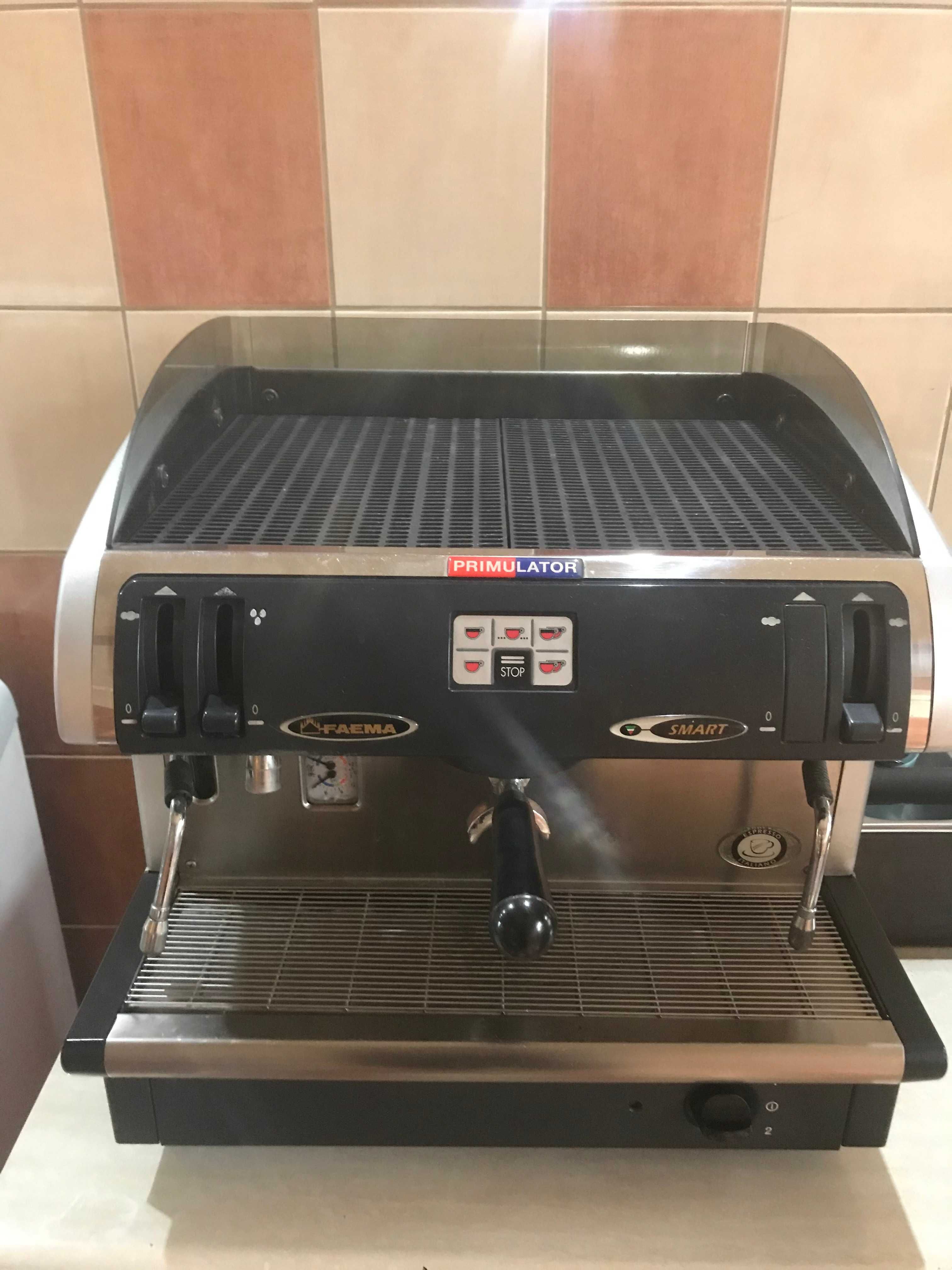ekspres do kawy faema smart z młynkiem