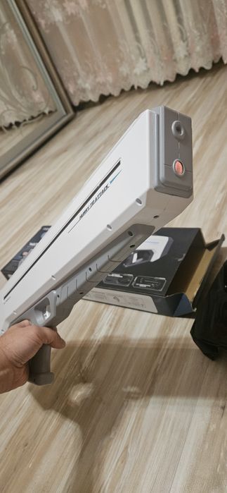 Водяний пістолет (автомат)