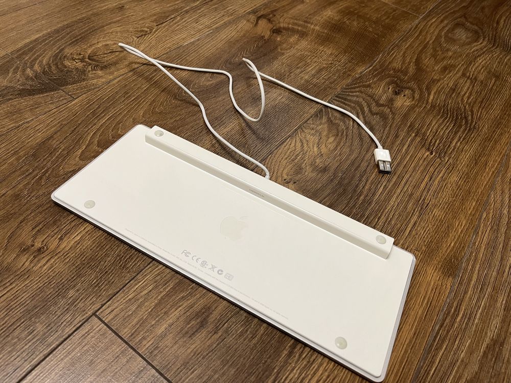 Клавіатура Apple