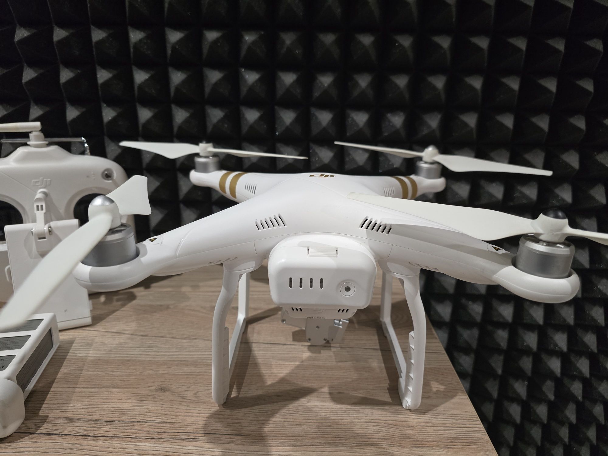 Dron dji Phantom SE 3 jak nowy