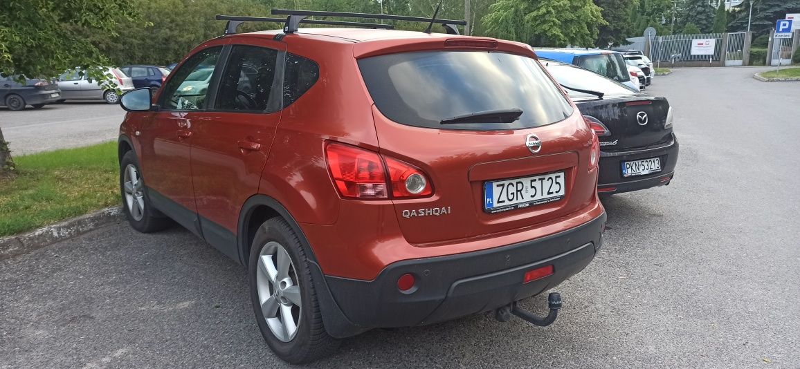 Nissan Qashqai 2.0 benz. + gaz