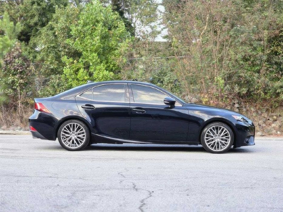 Lexus IS 200t      2016