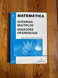 Matemática - Integrais múltiplos e equações diferenciais