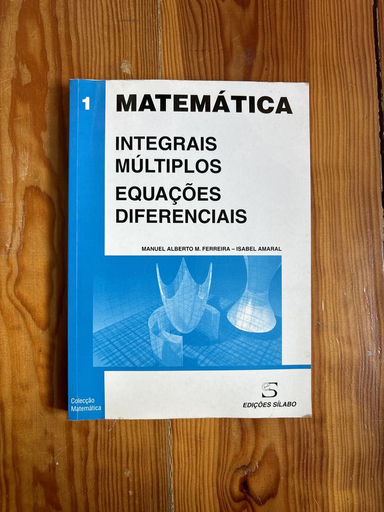 Matemática - Integrais múltiplos e equações diferenciais