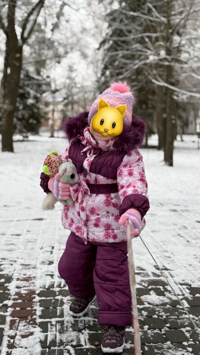 Зимовий комбінезон та куртка на дівчинку