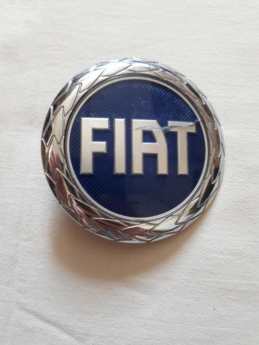 Эмблема  значок  шильдик  надпись  логотип  FIAT  Оригинал