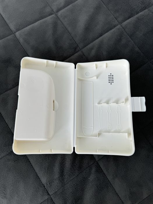 Оригінальна travel-коробка Jetpik для іригатора