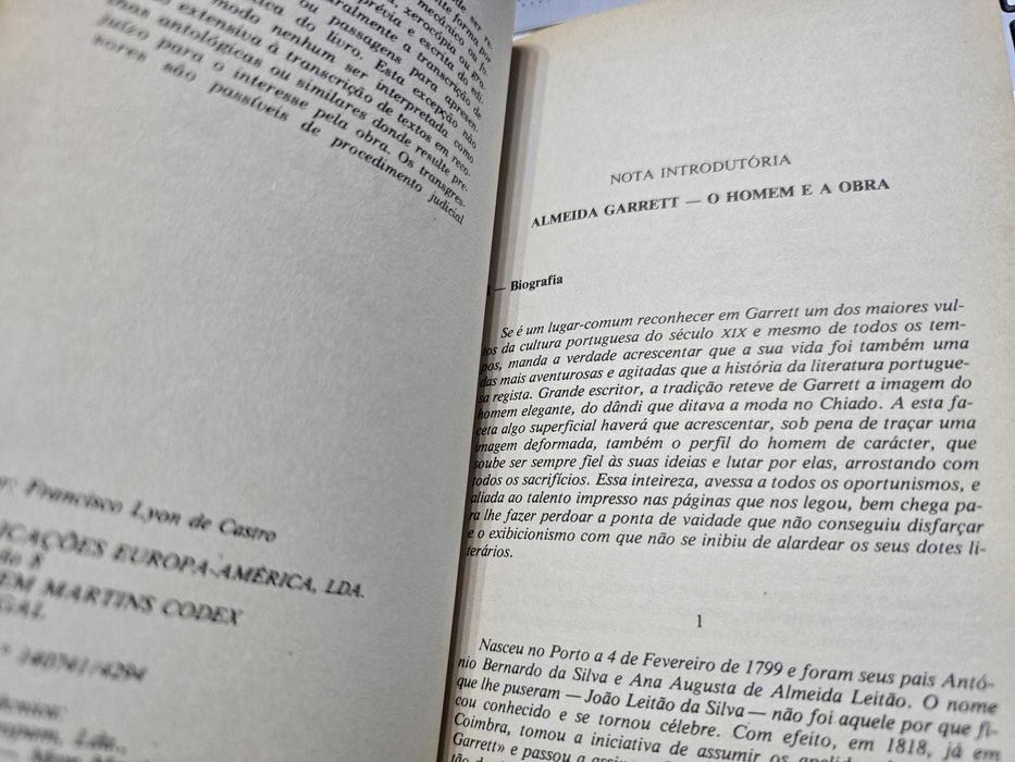 Folhas Caídas - Almeida Garrett