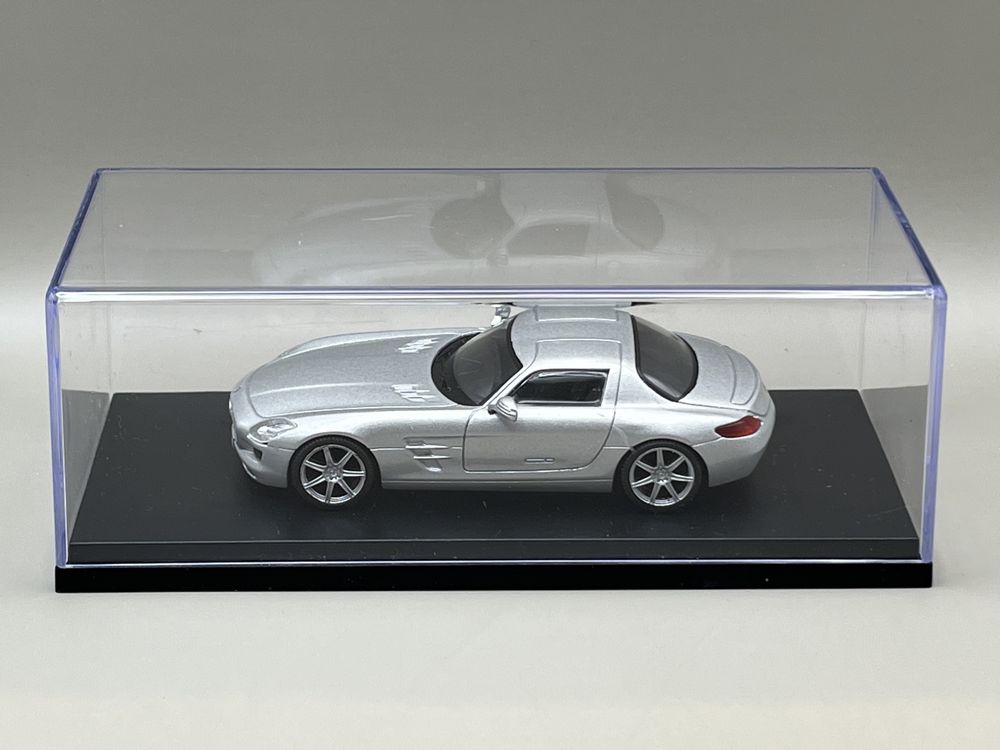 Model 1:43 Mercedes-Benz SLS AMG