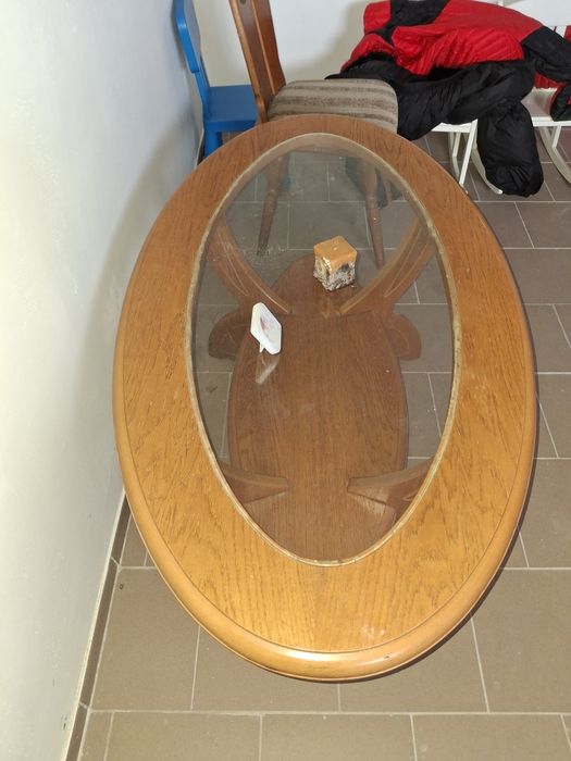 Sprzedam Stolik z szybą