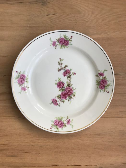 тарелка мелкая большая закусочная столовая фарфор ВФЗ винтаж СССР