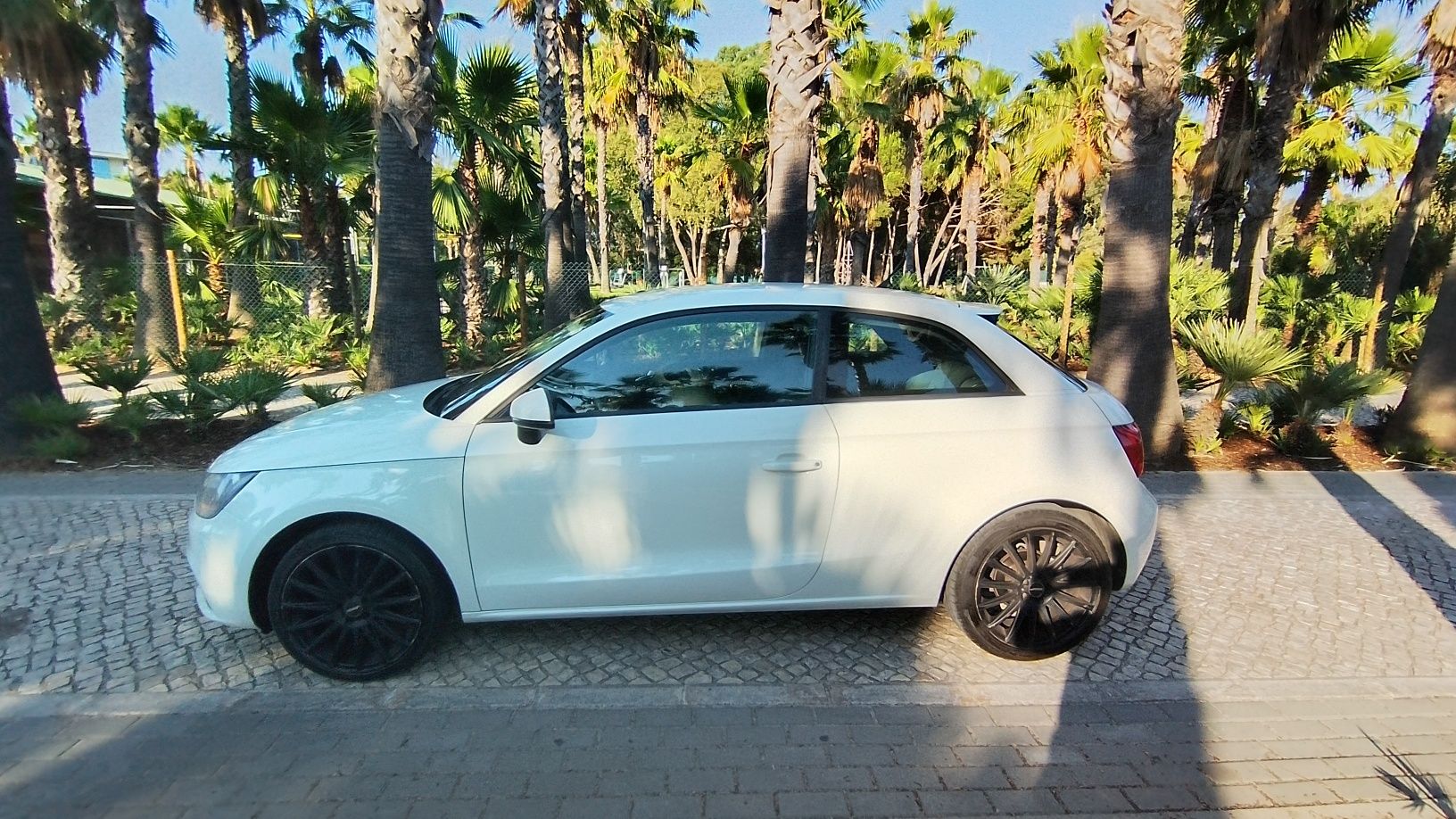 AUDI A1 muito Bonito