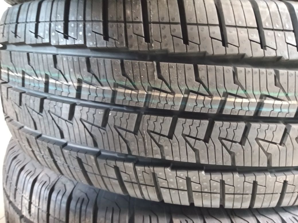 Opony całoroczne 215/65R16c Continenta VanContact 4 sezon 23r