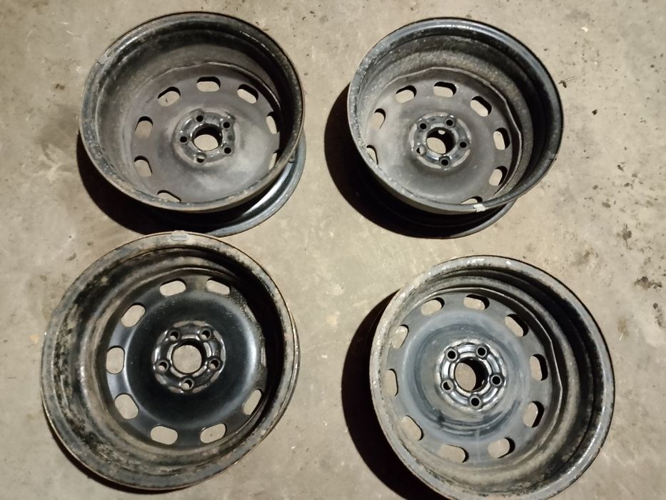 Диски  R15 ауді А3 гольф 4 шкода