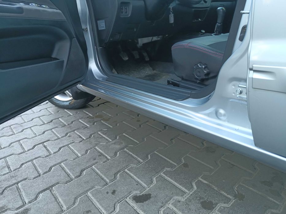 Mitsubishi Lancer 9