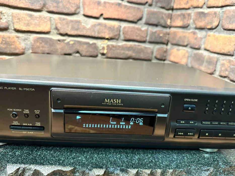 Odtwarzacz Technics SL-PS 670 A