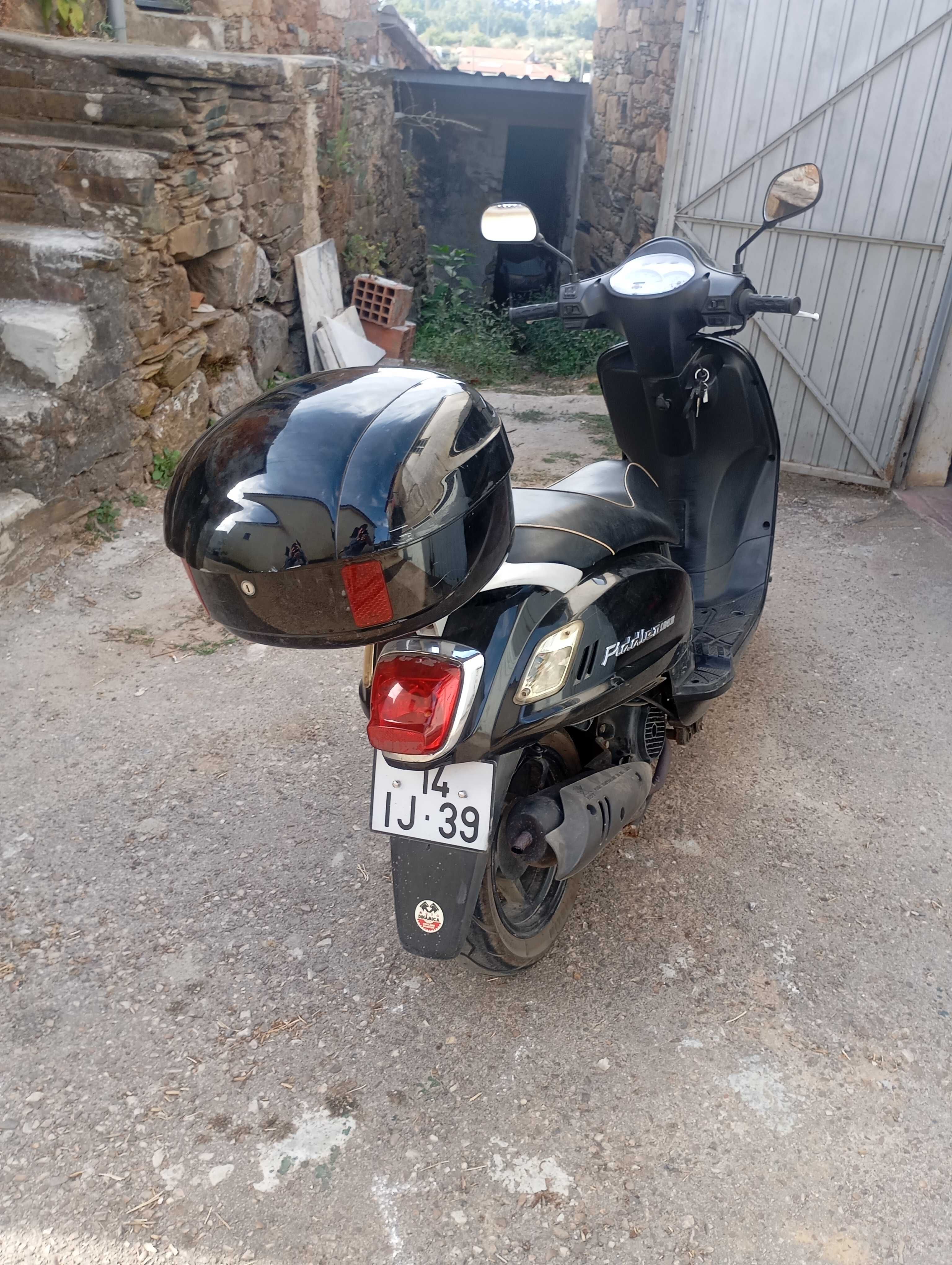 Sym Fidlle Scooter 125