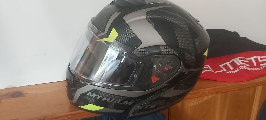 MT Helmets ATOM estimado