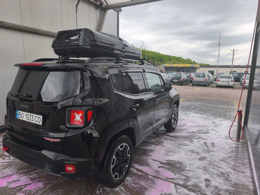 Jeep renegade trailhawk