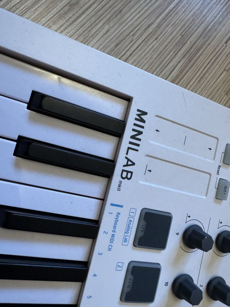 Arturia Minilab mk2 ii