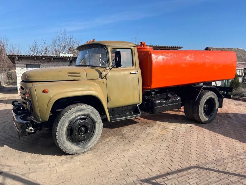 Доставка води машиною