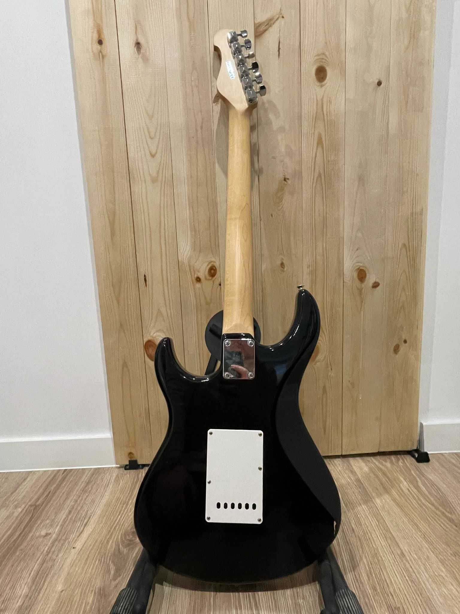 Yamaha EG112 - gitara elektryczna