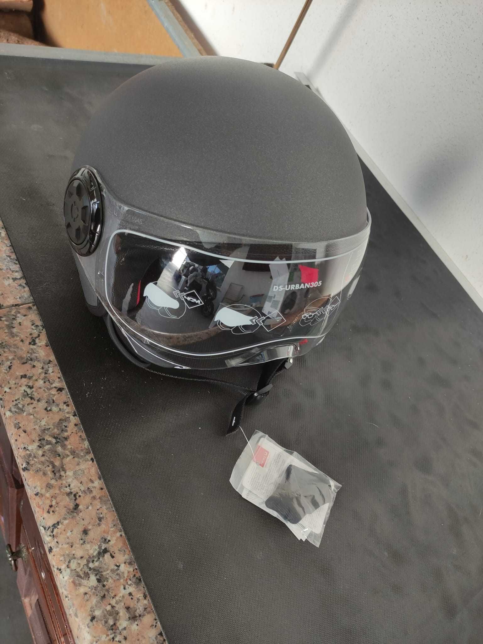 Capacete NOVO!!!