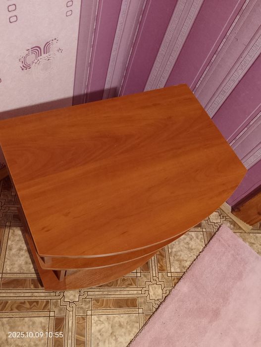 Тумба, тумбочка під телевізор