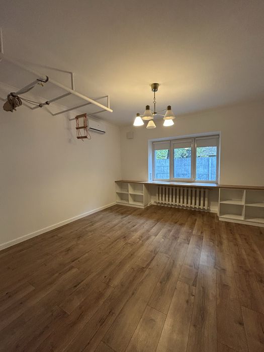 Довгострокова оренда будинку на Правому березі